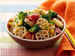 Wieletjie pasta slaai: